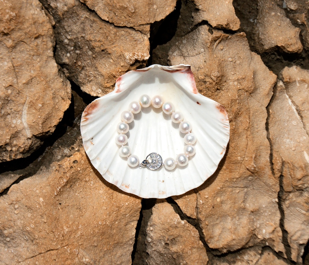 [VWCB08] 9-10mm A White Freshwater Pearl Bracelet