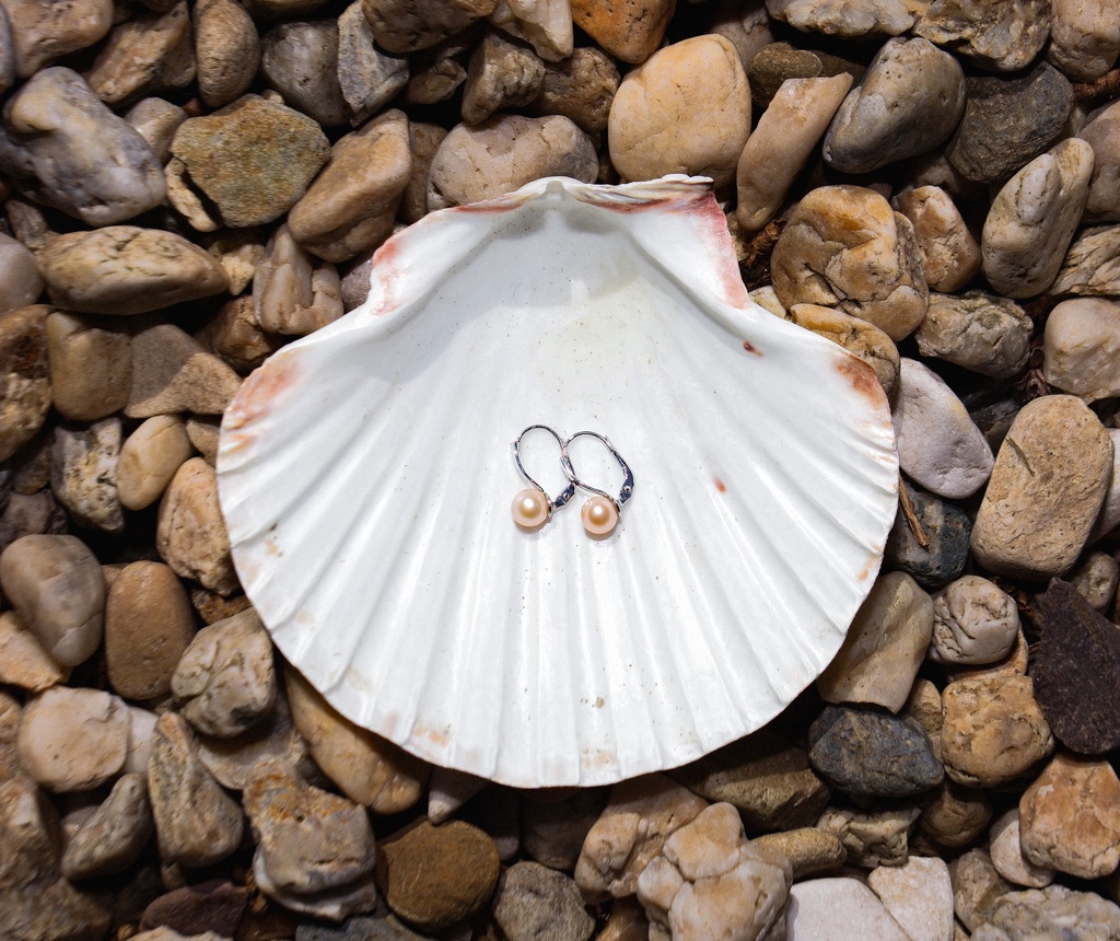 [VCCE05] 7-9mm AA+ Pink to Peach Freshwater Pearl Earrings