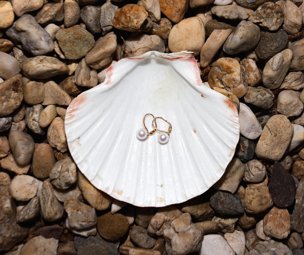 [VCCE03] 7-9mm AA+ White Freshwater Classical Pearl Earrings