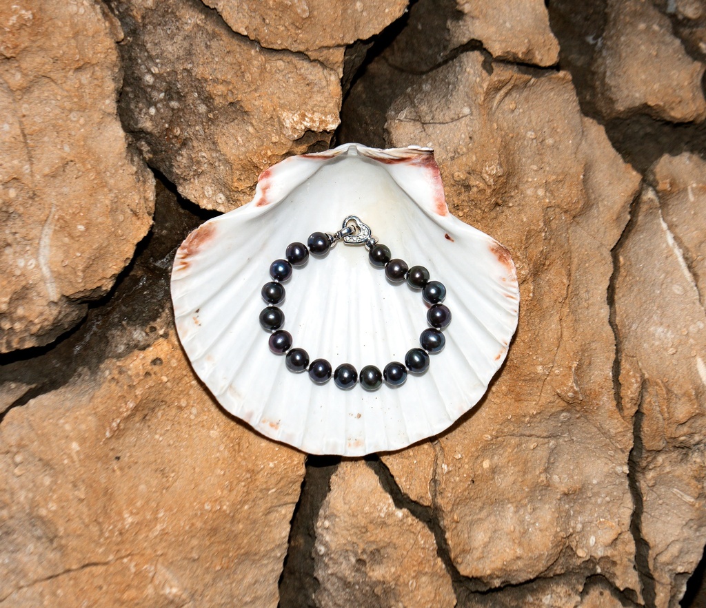 [VDCB09] 9-10mm AA+ Black Freshwater Pearl and Diamond Bracelet