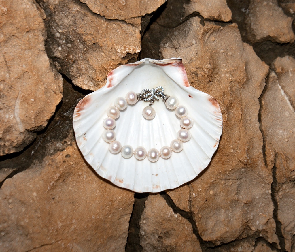 [VWCB04] 10-11mm A White Freshwater Pearl Bracelet