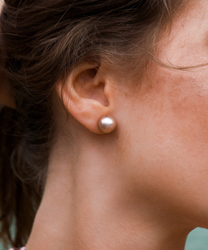 [VCCE02] 11mm AA+ Metallic Pink Freshwater Pearl Stud Earrings